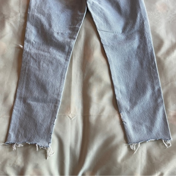 NEW! Agolde- Jamie High Rise Classic Light Wash Skeptic Distressed Jeans Size 27 - Picture 9 of 9